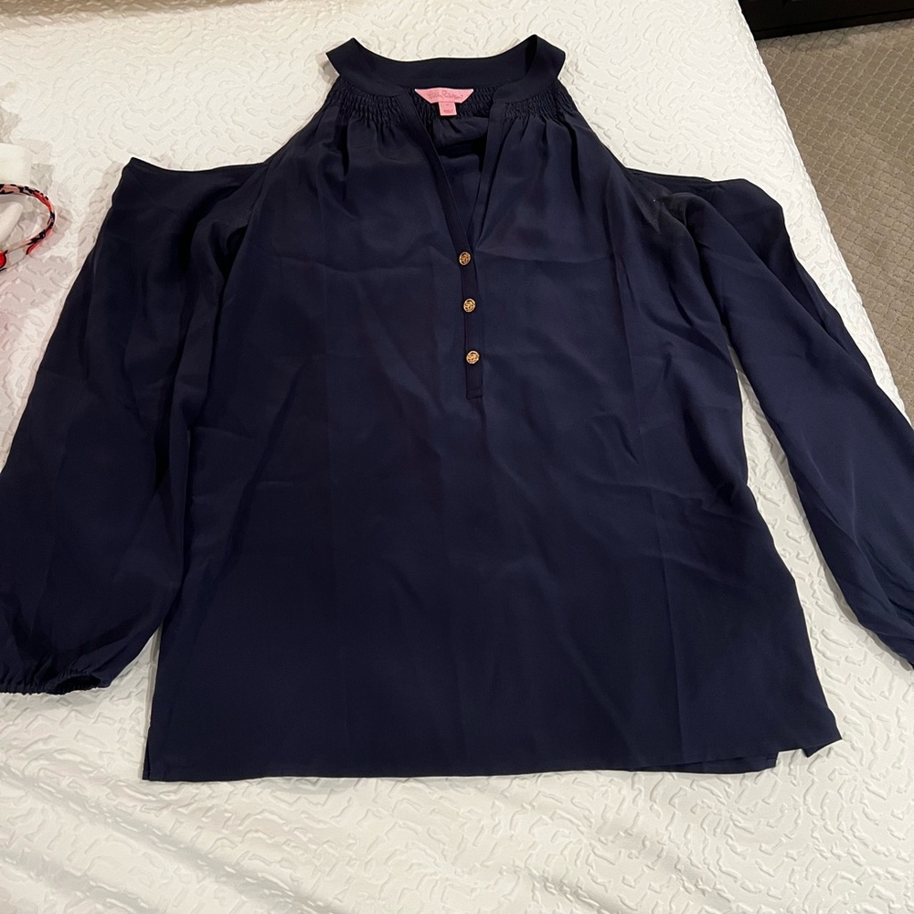 EUC Lilly Pulitzer Cold Shoulder top